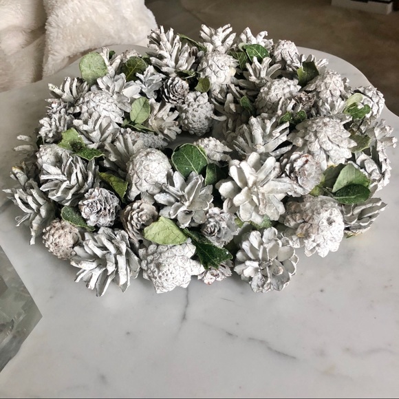 White Pinecone Wreath Partially Deconstructed for Crafters - Picture 3 of 9